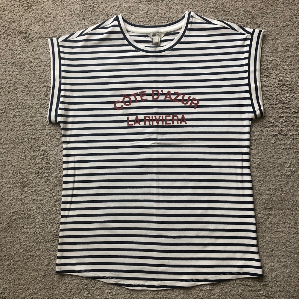 RW&CO T-shirt.